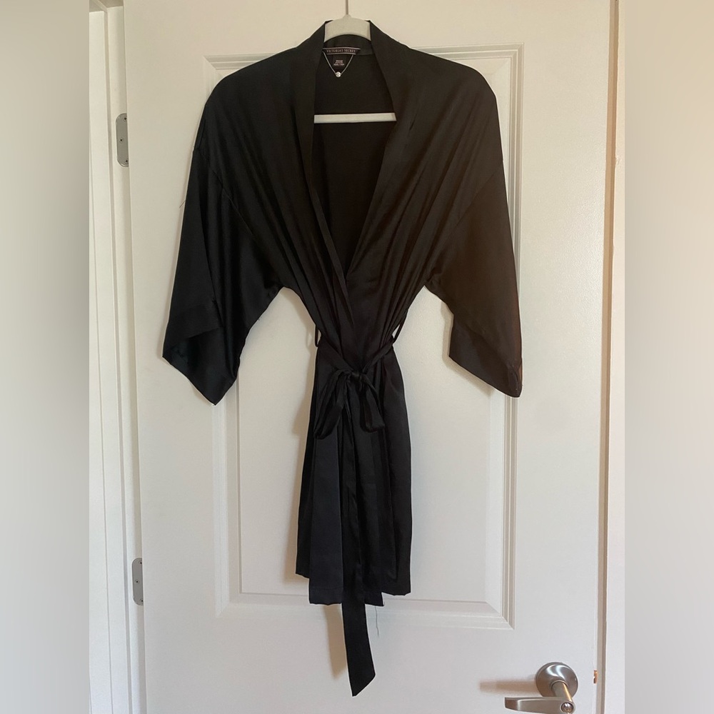 Victoria's Secret Black Kimono Satin Robe
